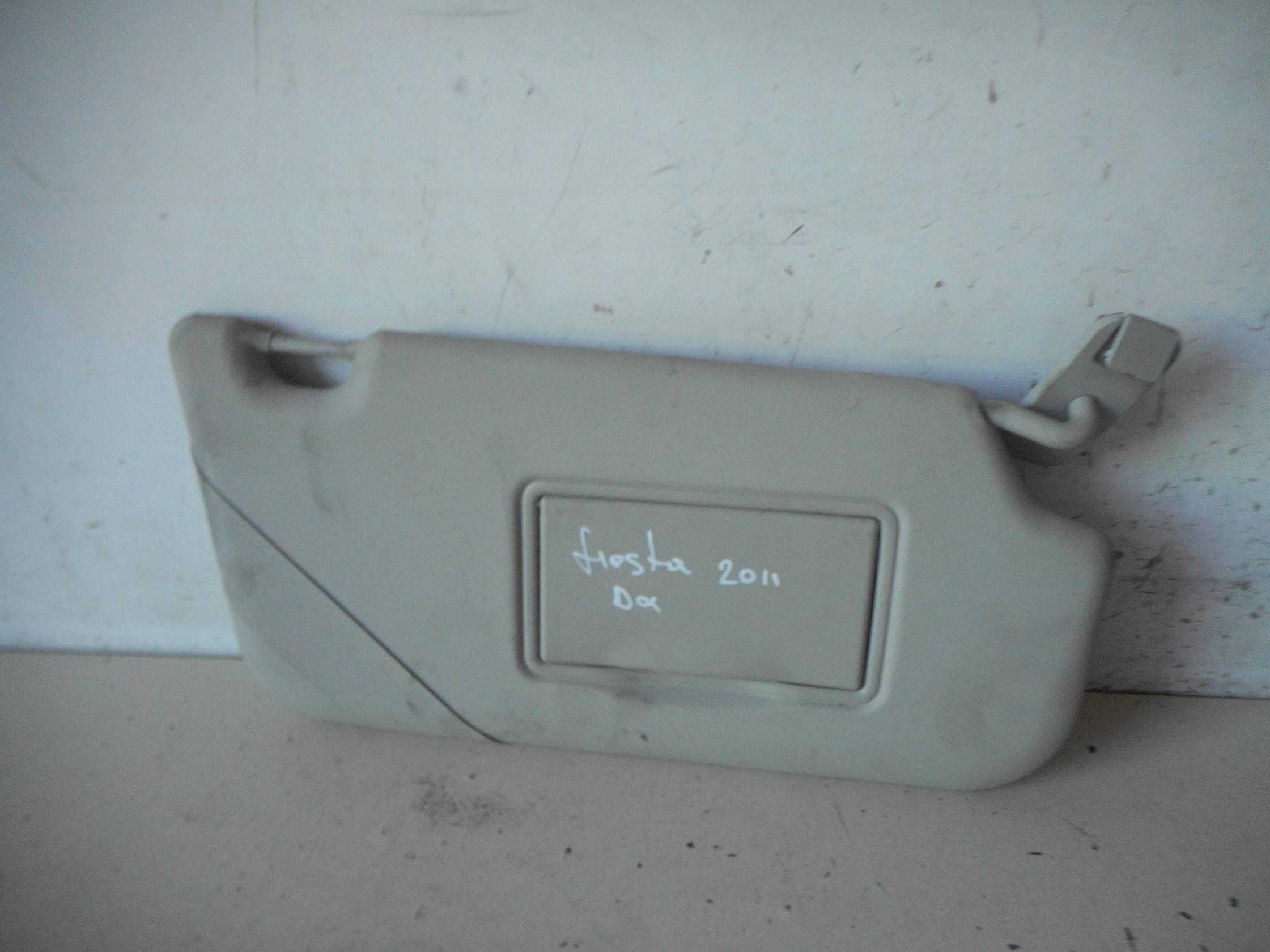 Aletta parasole parabrezza dx.